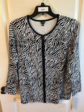 Rafaella Black & White Zebra-Print Zip Front Top #050